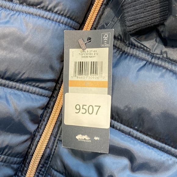 Tommy Hilfiger Long Chevron Hooded Puffer Jacket NWT - Picture 3 of 5